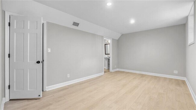 Building Photo - 3532 Paces Pl NW