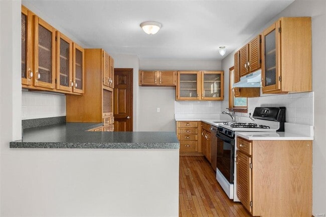 Building Photo - 4 Great Knight Ct