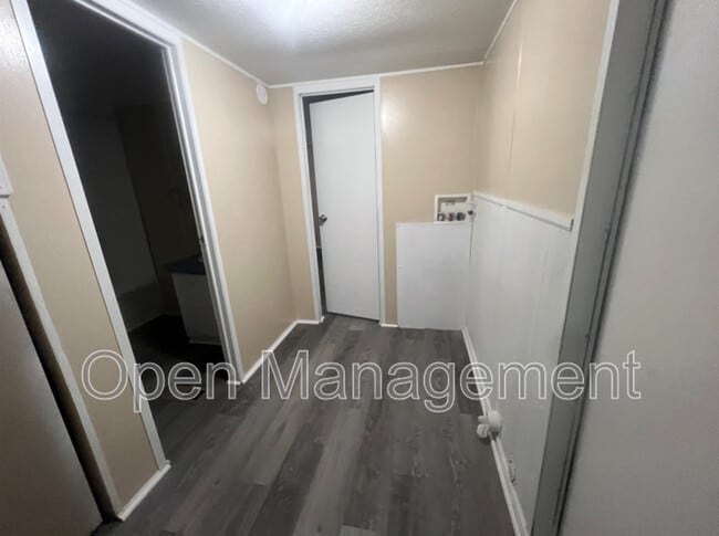 Building Photo - 3300 Voight Blvd