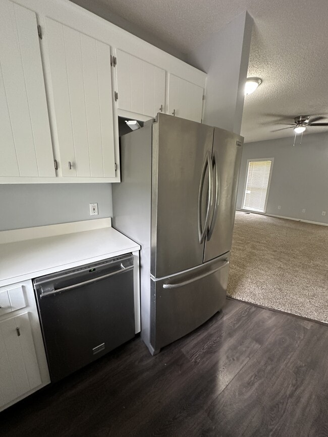 Building Photo - 5915 Quail Ridge Dr