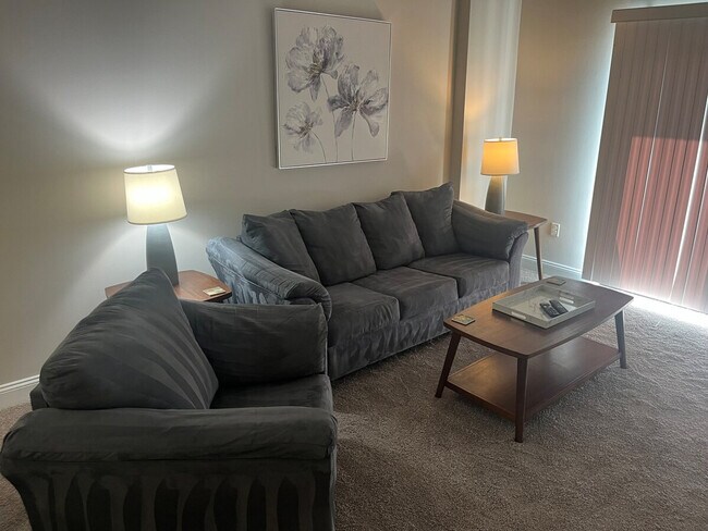 Building Photo - 3920 Sharon Rd