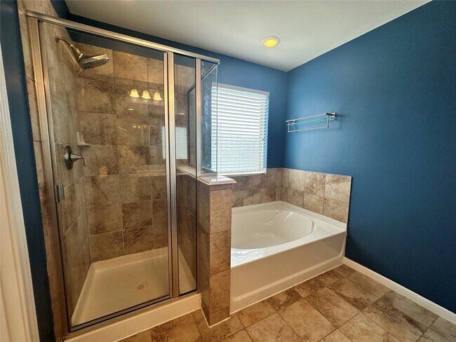 Building Photo - 6042 Wesley Manor Ct