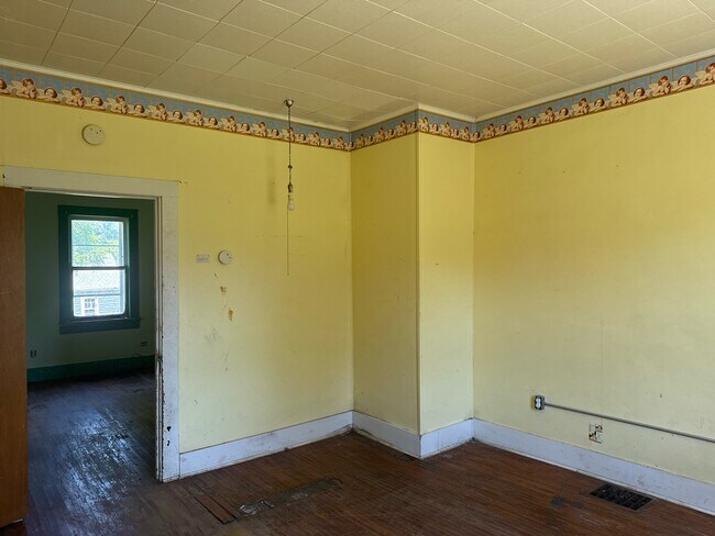 Building Photo - 1612 Morton St