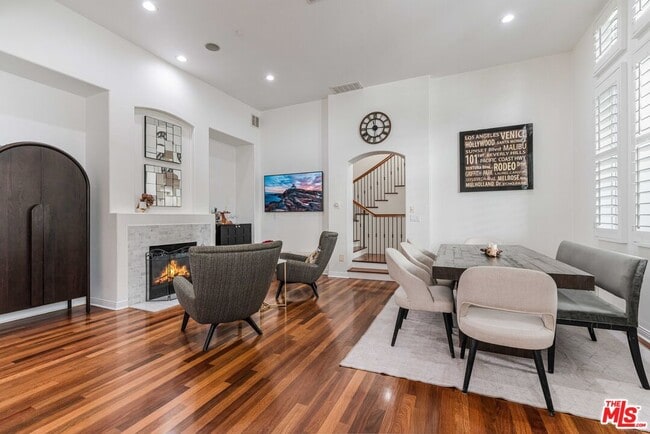 Building Photo - 5734 S Celedon Creek