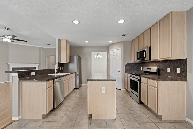 Building Photo - 23730 Prince Lawrence Ct