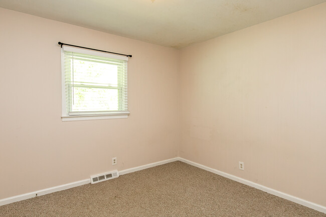 Bedroom 1 - 2057 Fallon Rd