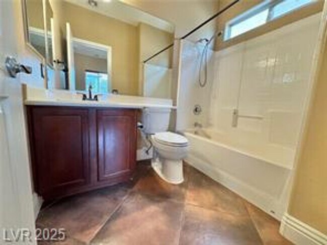 Building Photo - DON’T MISS OUT ON THIS BEAUTIFUL 4-BEDROOM...