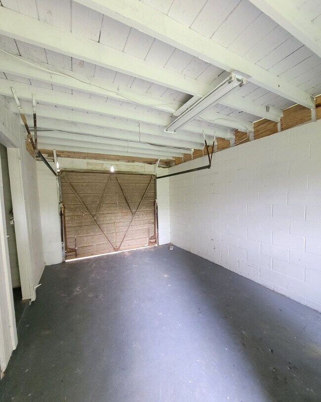 Building Photo - 89 S Garfield Dr