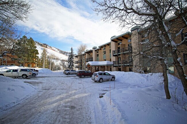 Building Photo - 2315 Storm Meadows Dr