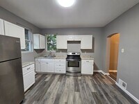 Building Photo - Newly updated 1 bedroom 1 bath apartment f...