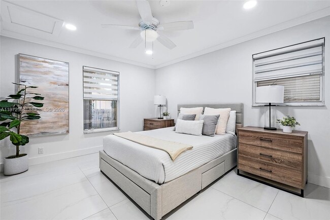 Building Photo - 4912 S Kay St