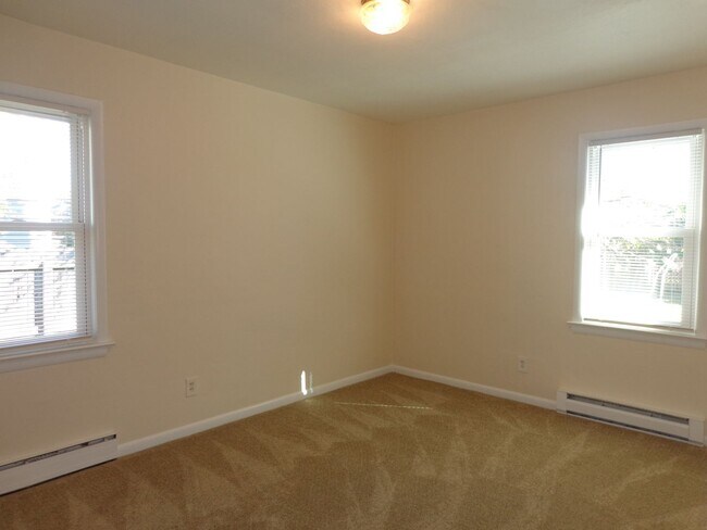 Building Photo - 4626 Coronet Ave