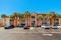 Building Photo - 6401 Aragon Way