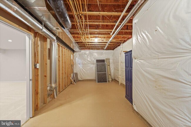 Building Photo - 43620 Merchant Mill Terrace