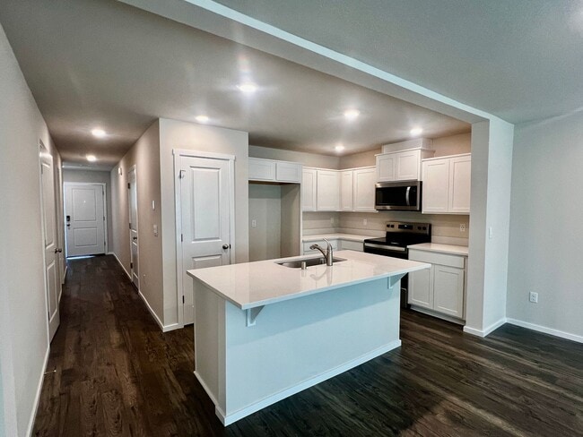 Building Photo - Free rent offered Beautiful New Smart Home...
