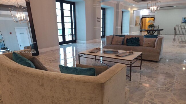 Building Photo - 2501 S Ocean Dr