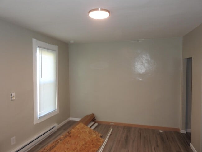 Building Photo - 121 Canal Ave