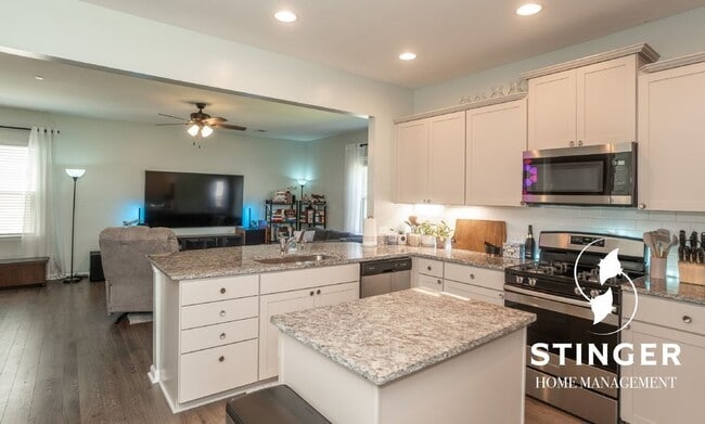 Building Photo - 6 Kiawah Dr