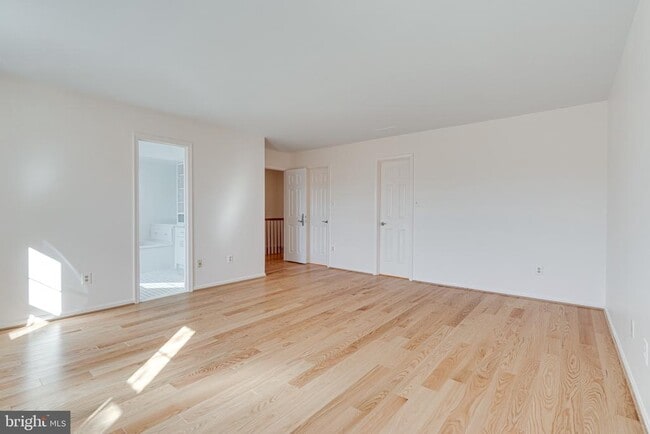 Building Photo - 1423 McLean Mews Ct