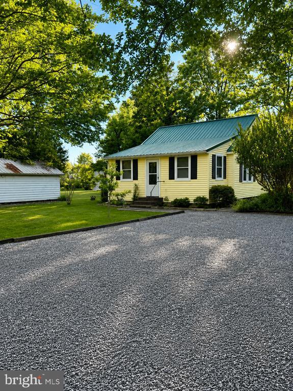 Building Photo - 22597 Pot Pie Rd