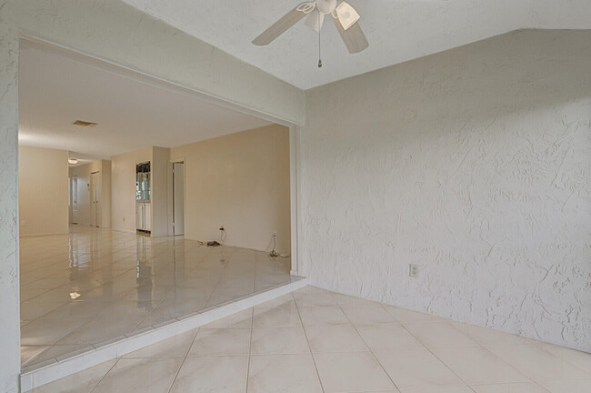 Building Photo - 21559 Cypress Hammock Dr