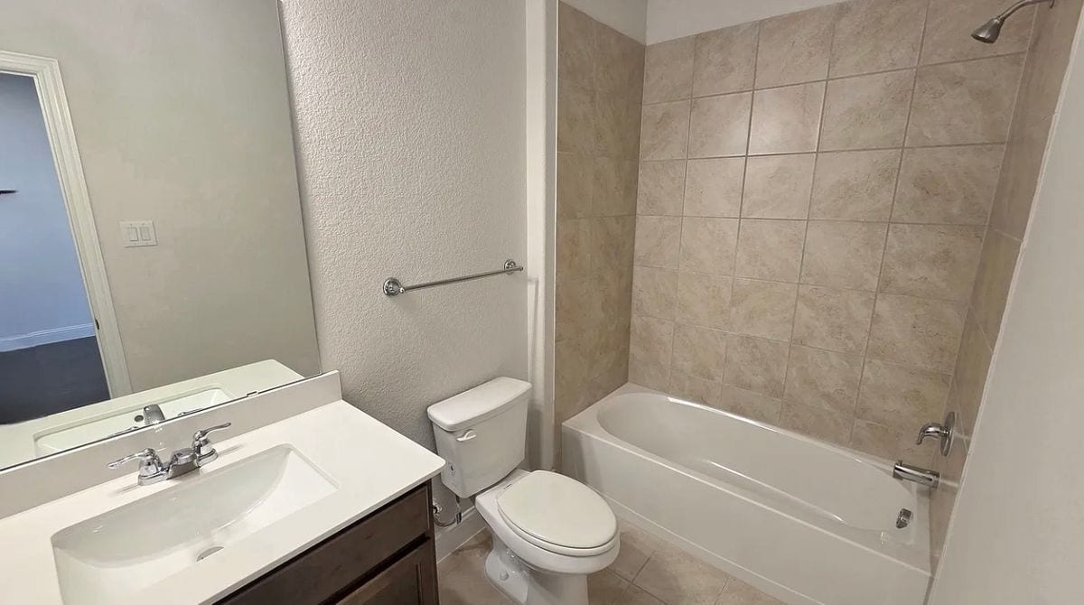 Building Photo - 3029 Hollybrook Ln