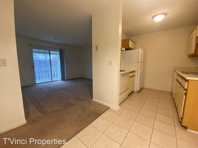 Building Photo - 2 br, 1 bath House - 5627 Hornaday Rd Unit J.