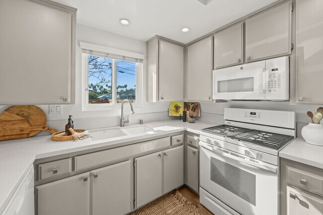 Building Photo - 4741 Choctaw Dr
