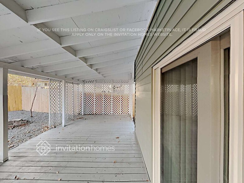 Building Photo - 2936 S Mobile Way