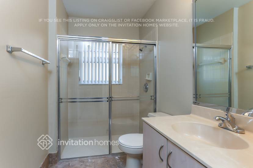 Building Photo - 2893 SW 174th Ave