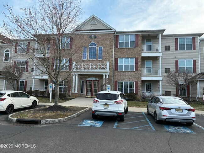 Building Photo - 610 Sophee Ln