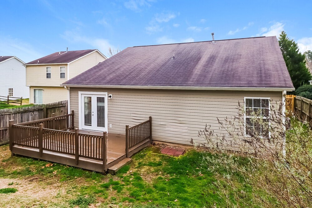 Building Photo - 11326 Northwoods Forest Dr