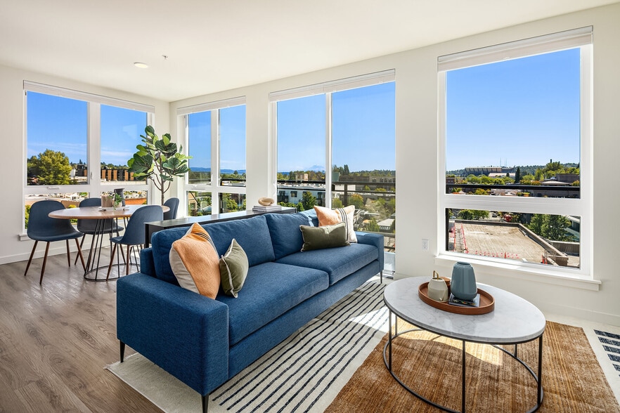 Building Photo - Broadstone Strata