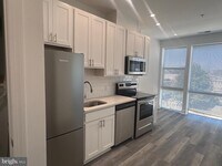 Building Photo - 818 Bladensburg Rd NE