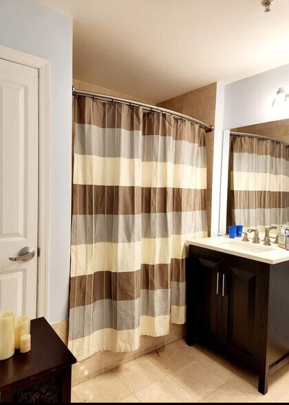 Building Photo - 15 Enterprise Ct