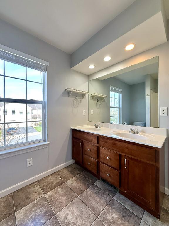 Building Photo - 158 Radle Rd