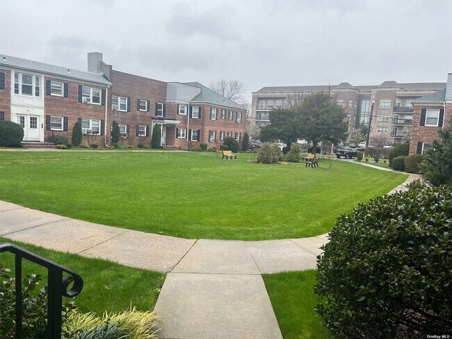 Building Photo - 261 Central Ave