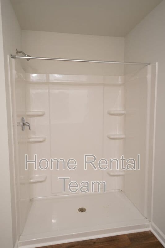 Building Photo - 139 Painted Lady Lp