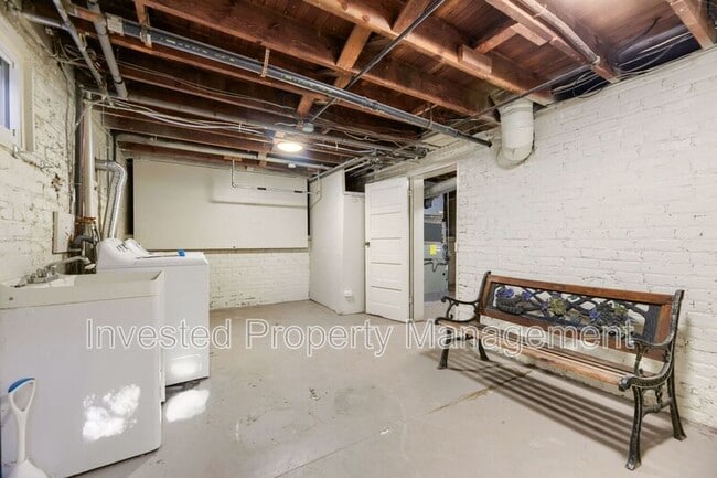 Building Photo - 632 S Grant St
