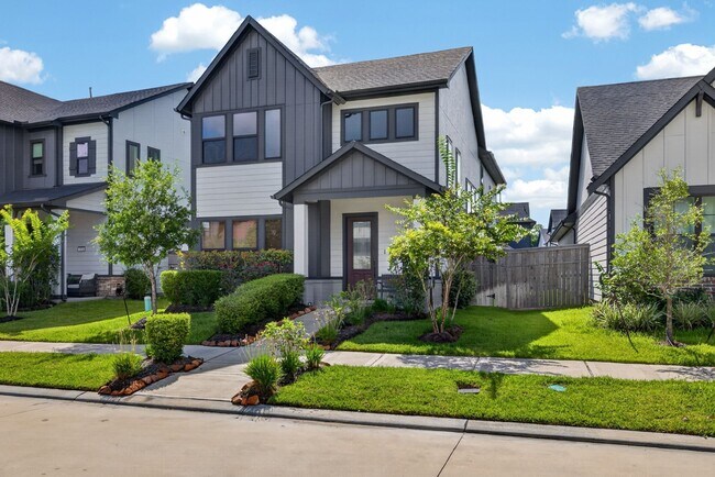 Building Photo - 1514 Park Path Dr