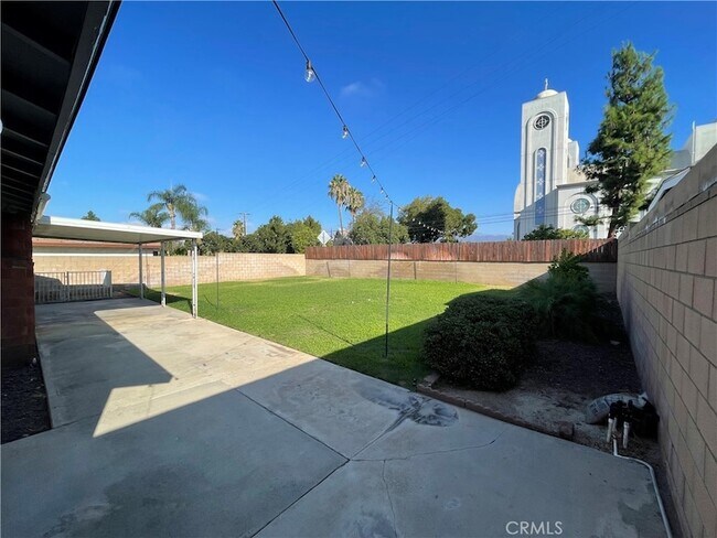 Building Photo - 21333 E Venton St