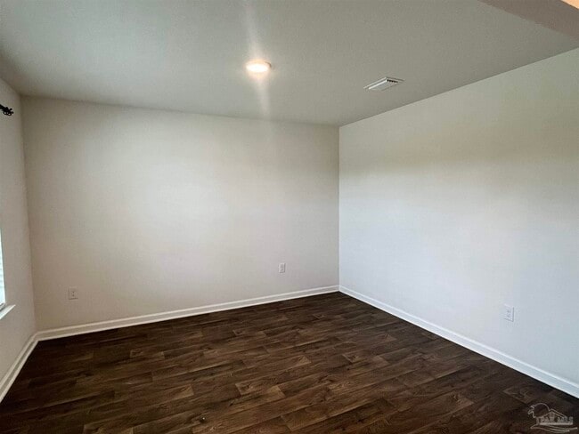 Building Photo - 5862 Blackhorse Cir