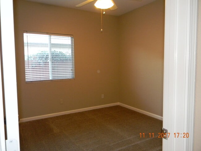 Building Photo - Roseville, Cresleigh Highlands, Near Galleria Mall, Single Story 3/4 Bed/office , Gardner, Patio ...