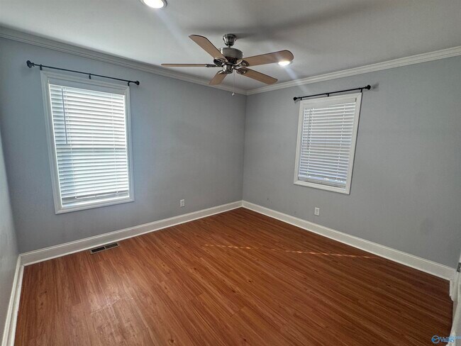 Building Photo - 186 Jones Cir