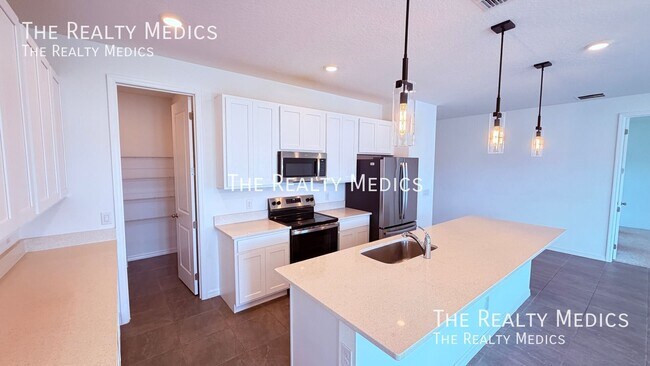 Building Photo - 1403 Sterling Pointe Dr