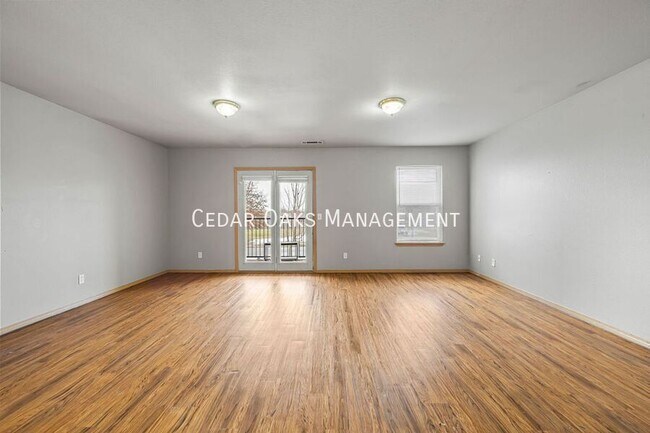 Building Photo - 213 Erin Pl