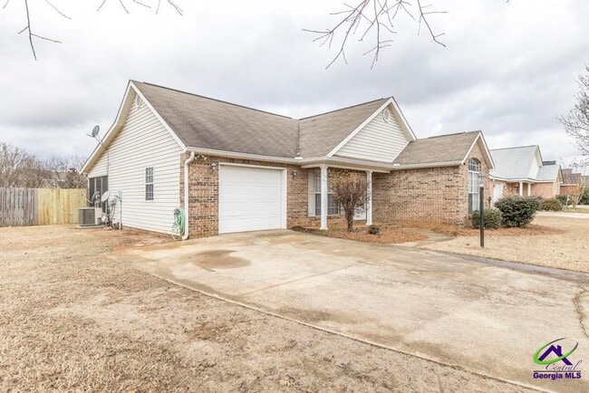 Building Photo - 462 Falkirk Dr