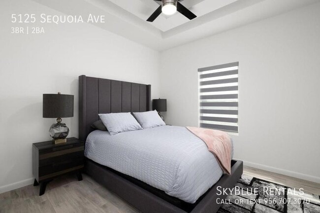 Building Photo - 5125 Sequoia Ave