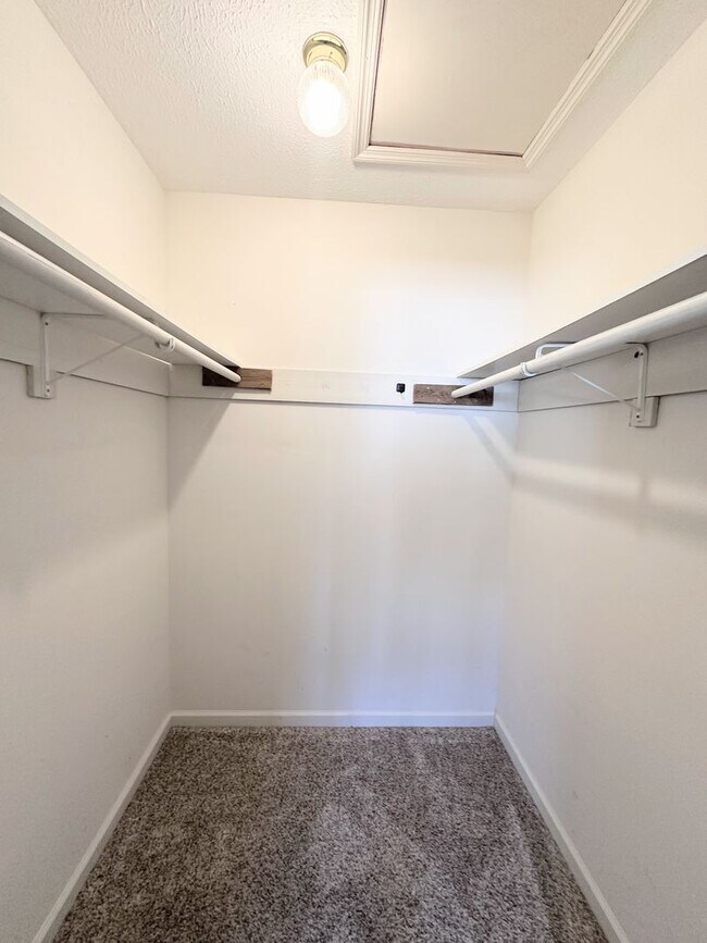 Building Photo - Branching Out in Laurel Oaks