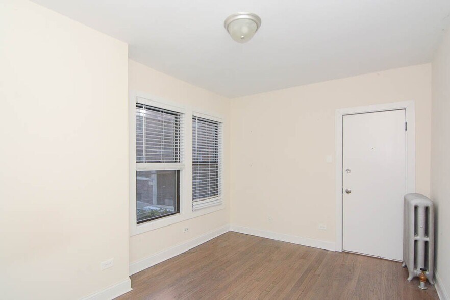 Building Photo - 2641.5 N Spaulding Ave